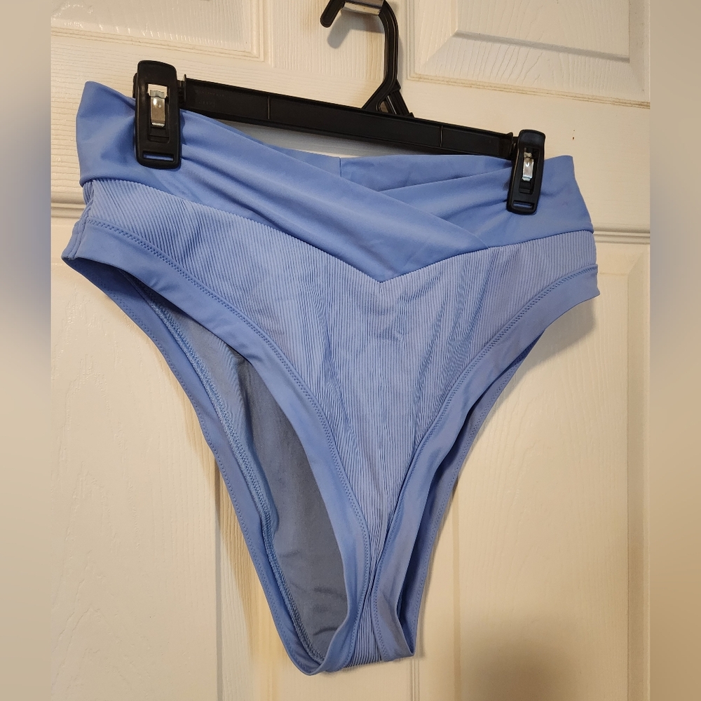AERIE SWIMWEAR SZ XL, NWT